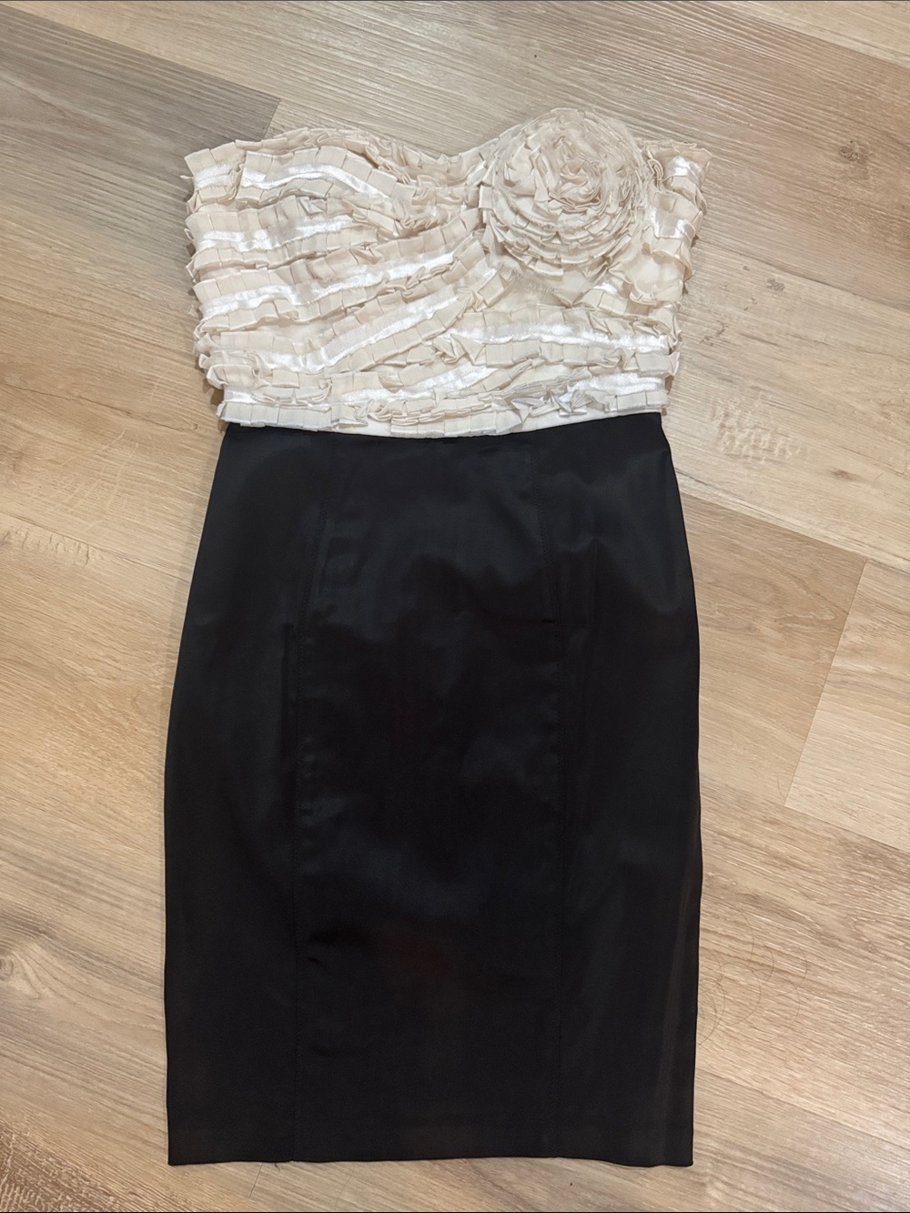 Sophisticated Strapless Ruffle Bodice Dress - Black & Cream